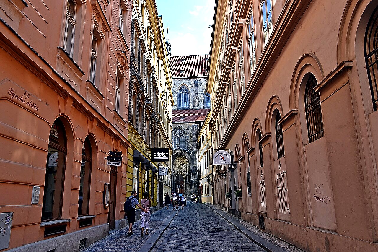 
<span>Týnská ulička</span>
