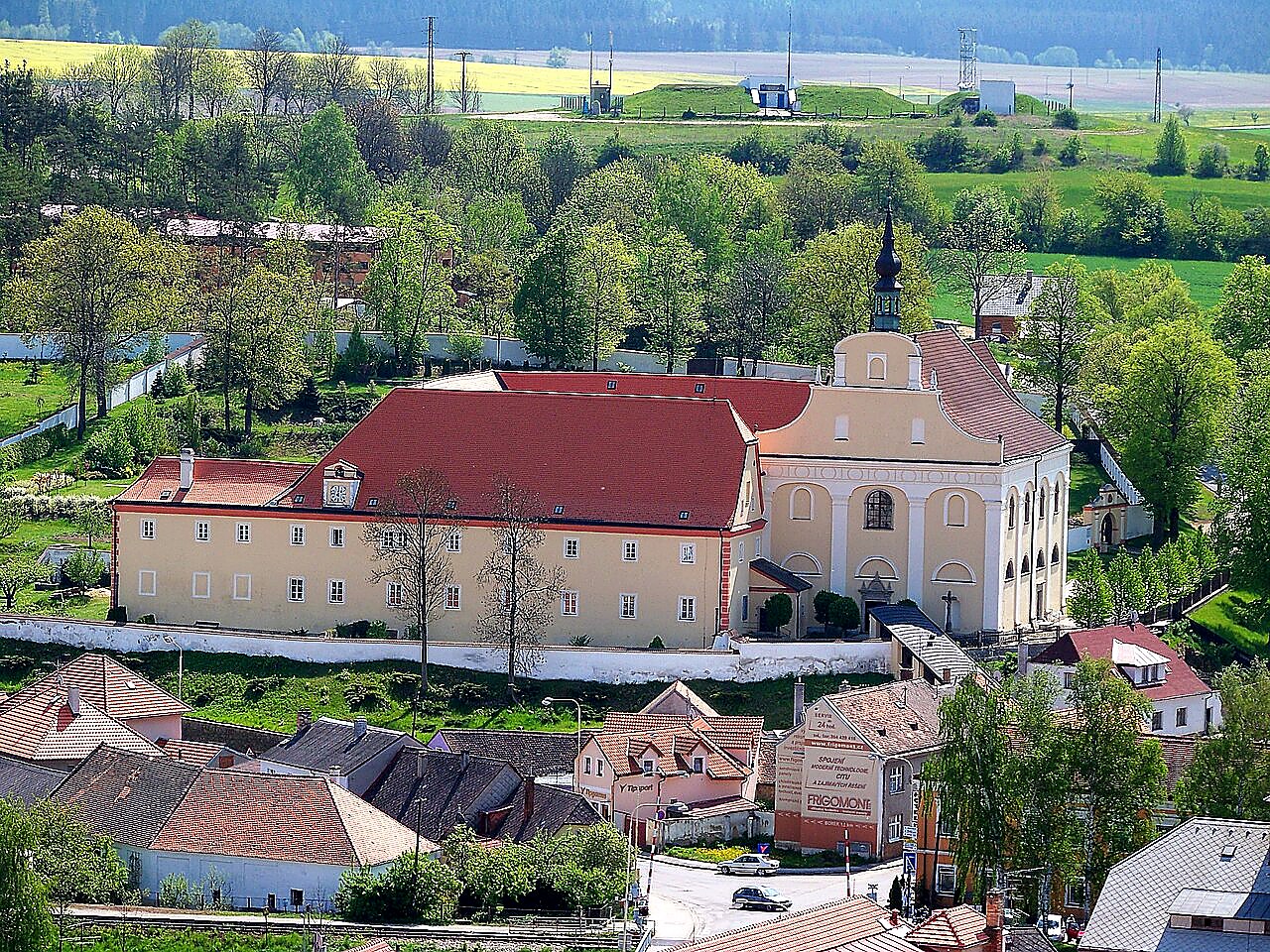 
<span>klášter Bosých karmelitek (Dačice III)</span>
