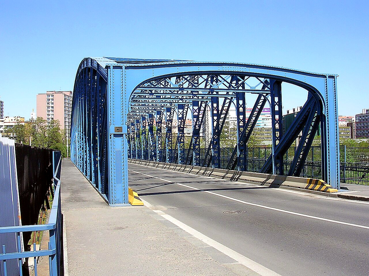 
<span>most přes vršovické seřaďovací nádraží</span>
