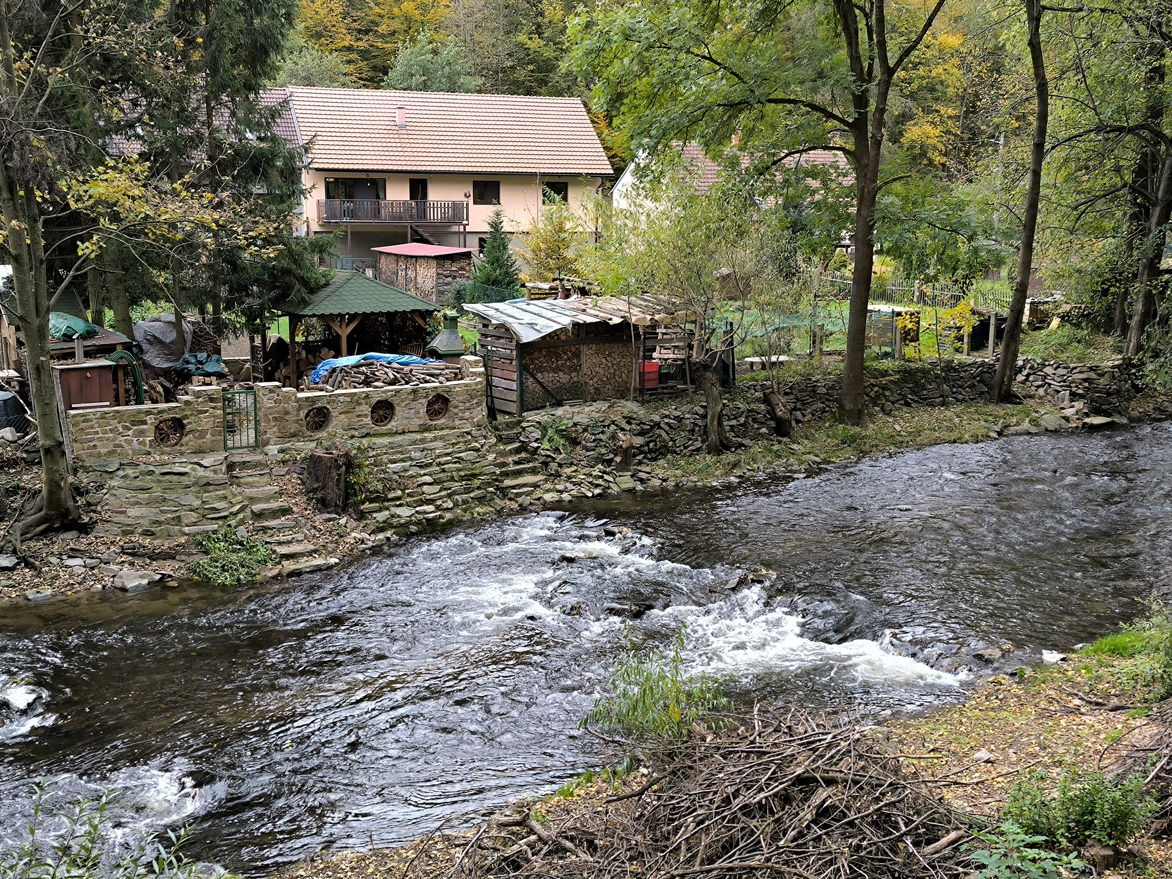 Dnešní pohled – Loučky