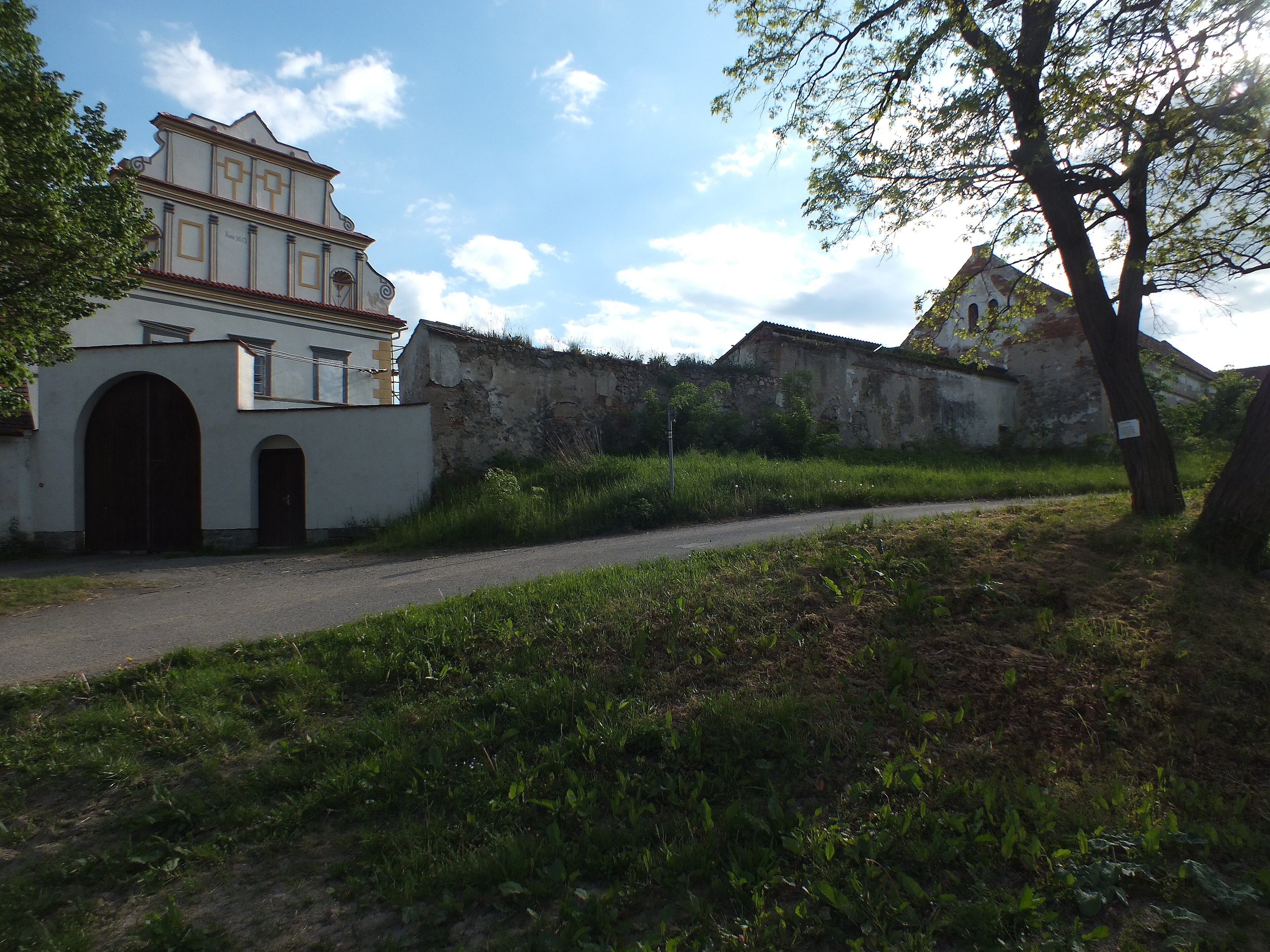 Dnešní pohled – Pole