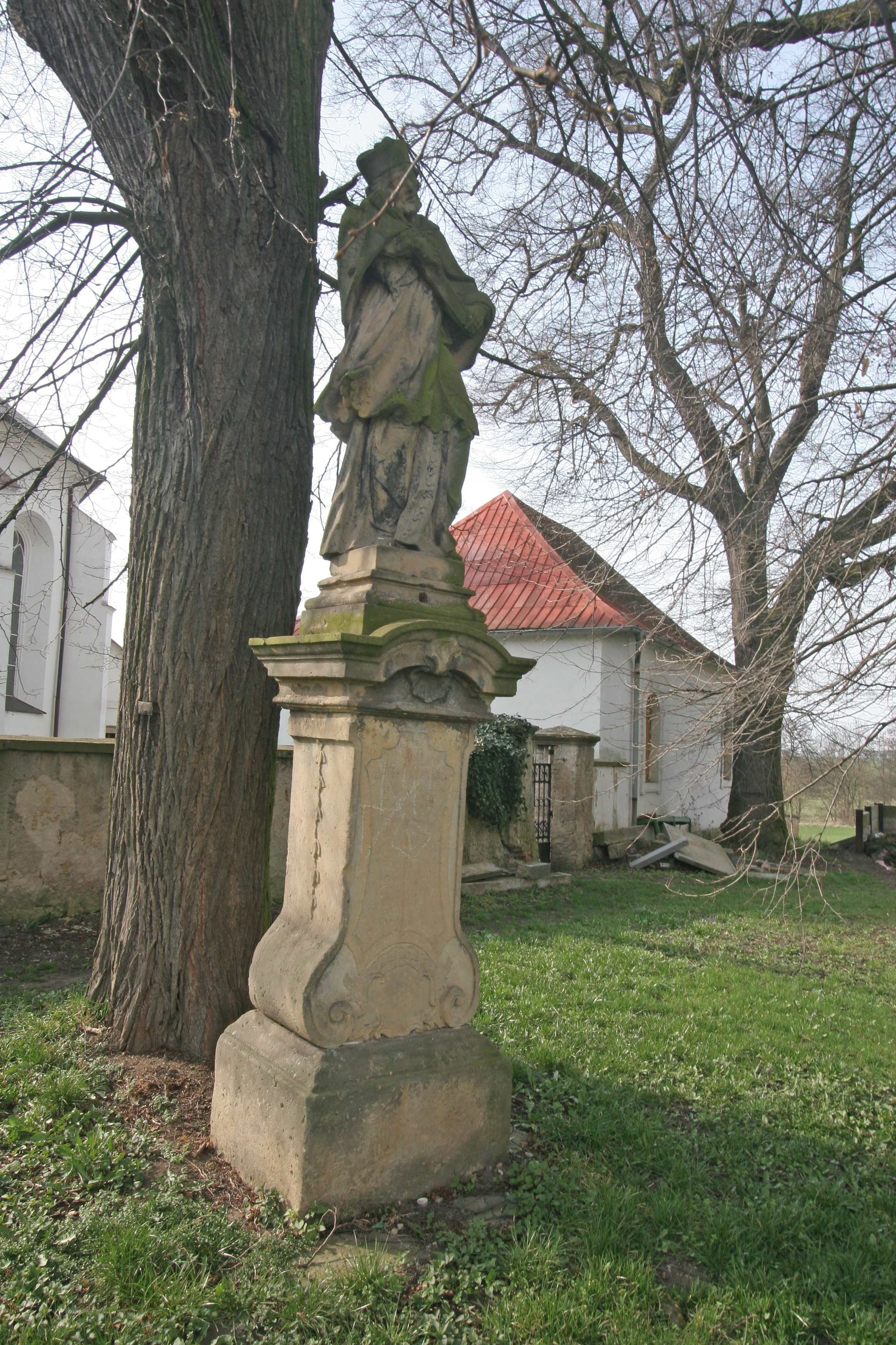 Dnešní pohled – Kostel Nanebevzetí Panny Marie (Velešice)
