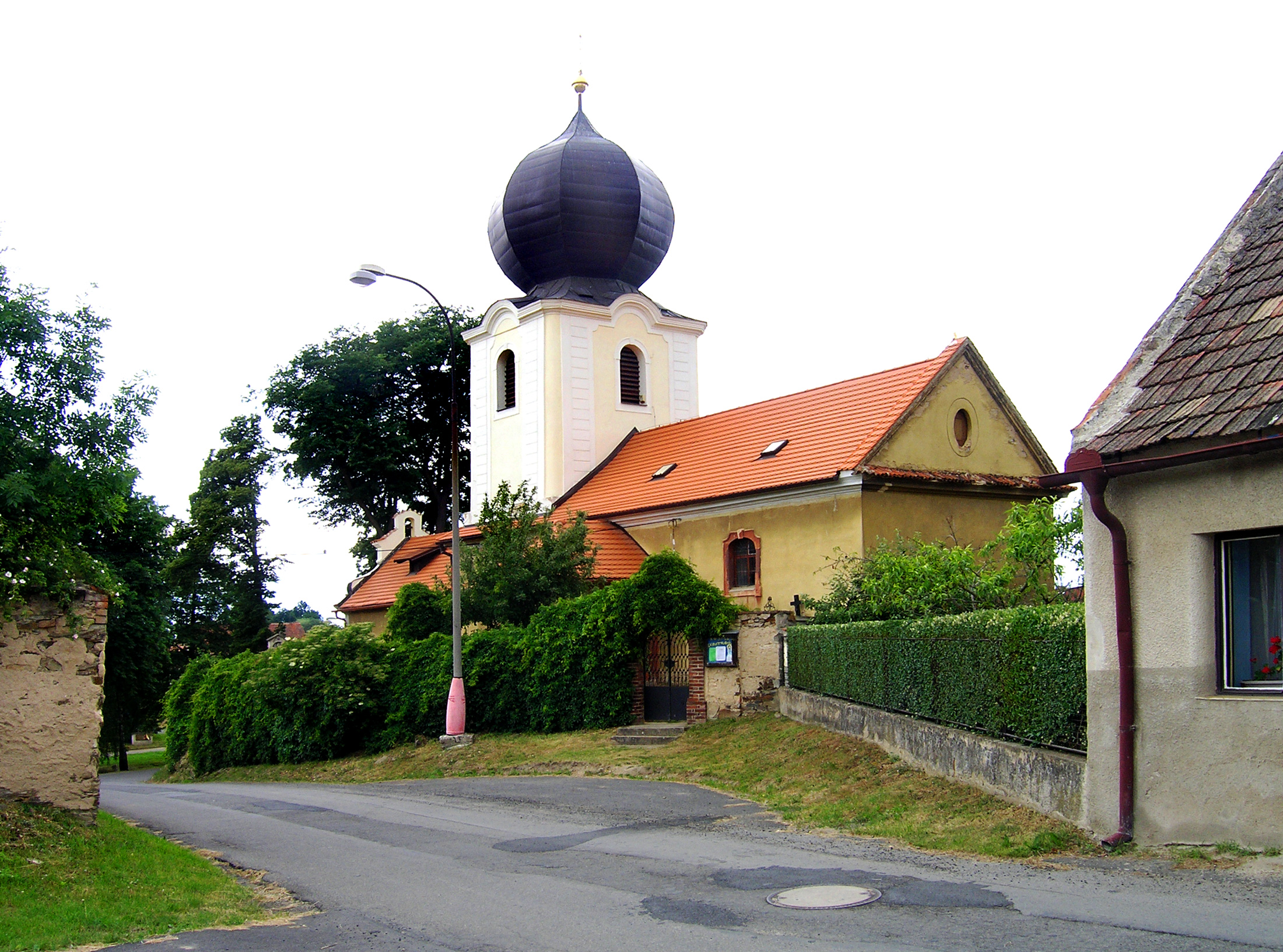 Dnešní pohled – Kostel svatého Bartoloměje (Popovičky)