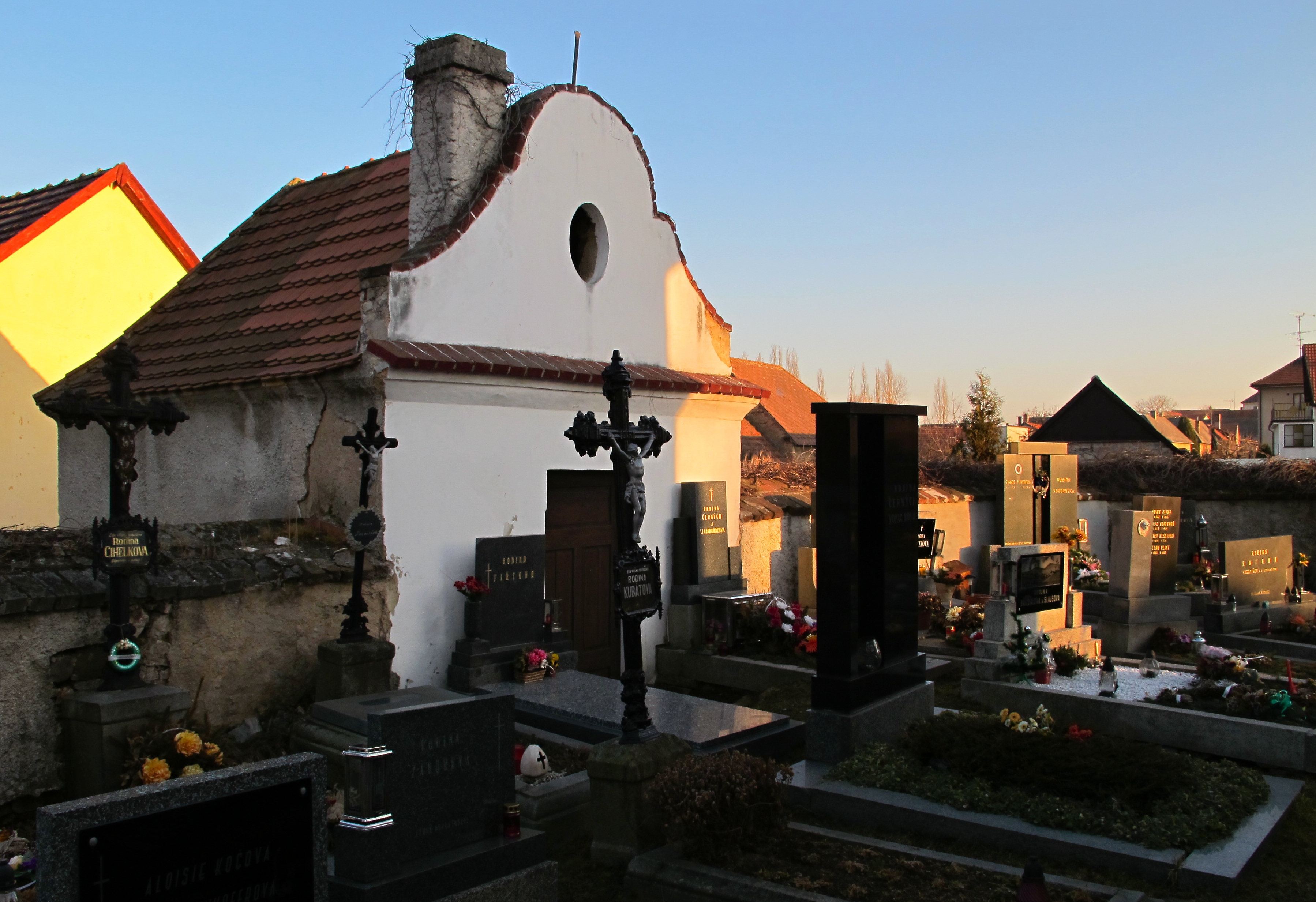 Dnešní pohled – Kostel svatého Jana Evangelisty (Dlouhá Lhota)