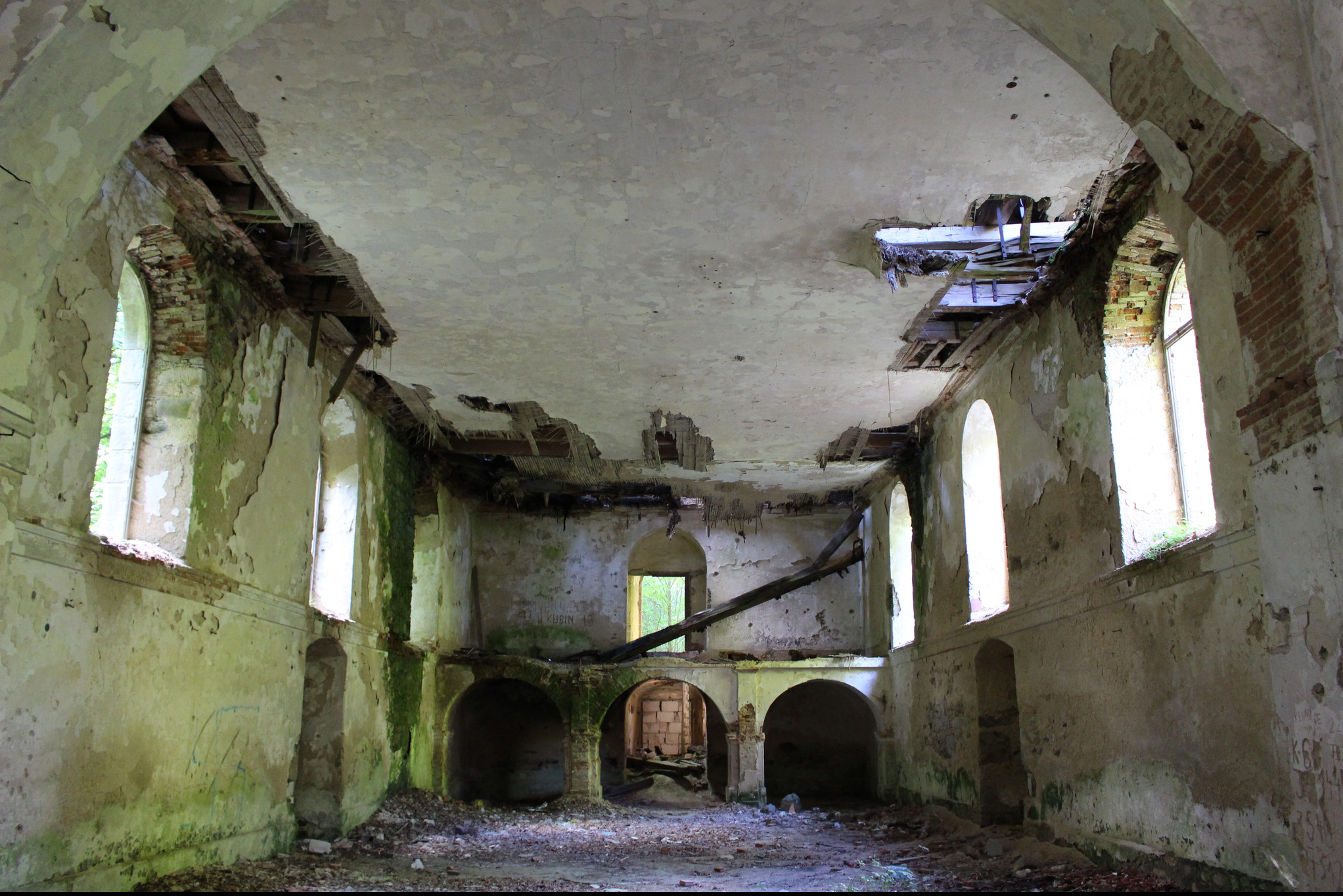 Dnešní pohled – kostel Navštívení Panny Marie (Nové Domky)