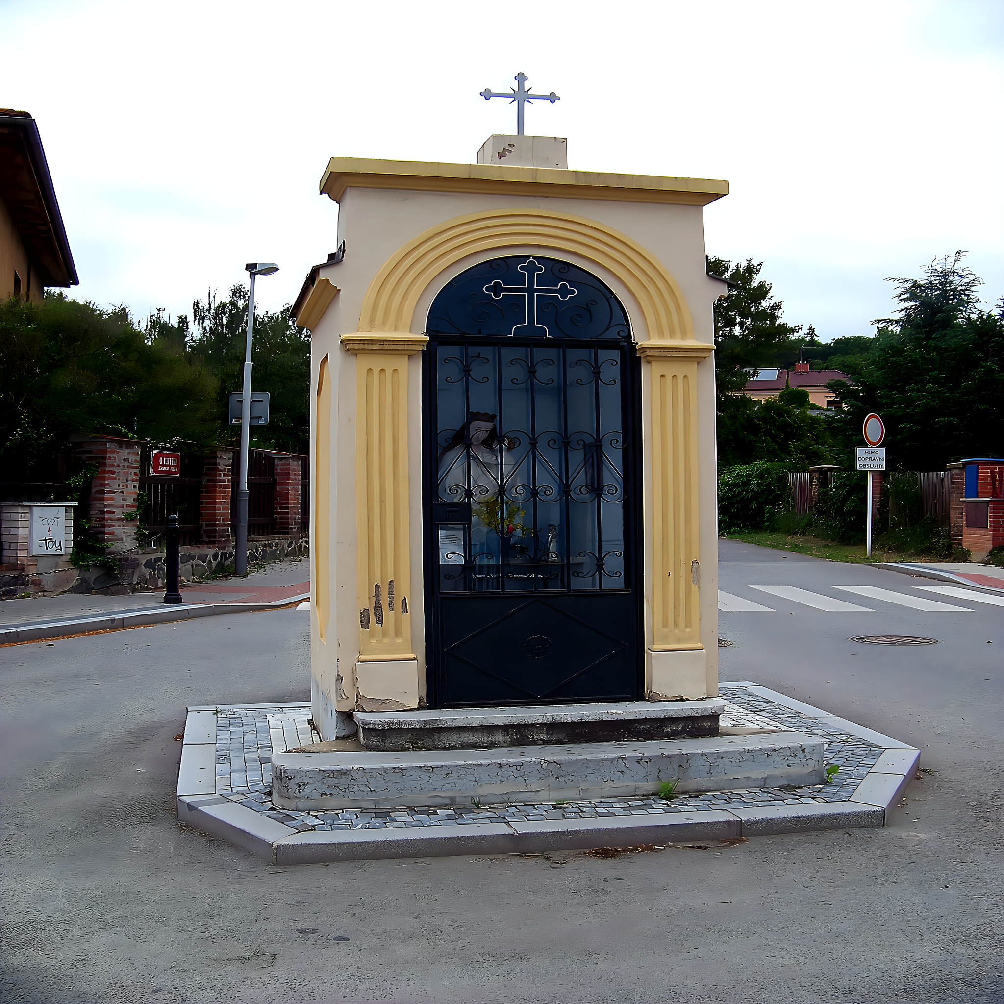 
<span>Adamova výklenková kaplička</span>
