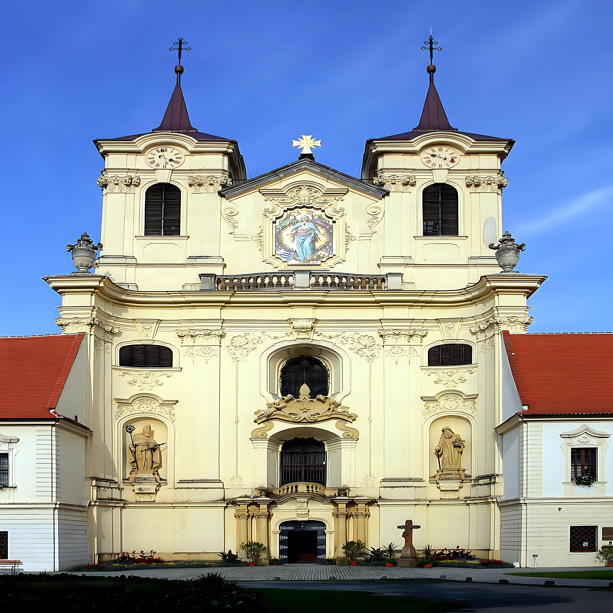 
<span>Chrám svatého Petra a Pavla (Rajhrad)</span>
