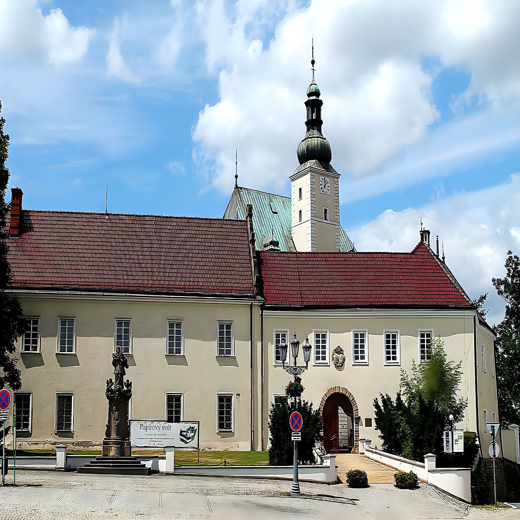 
<span>Zámek Frýdek</span>
