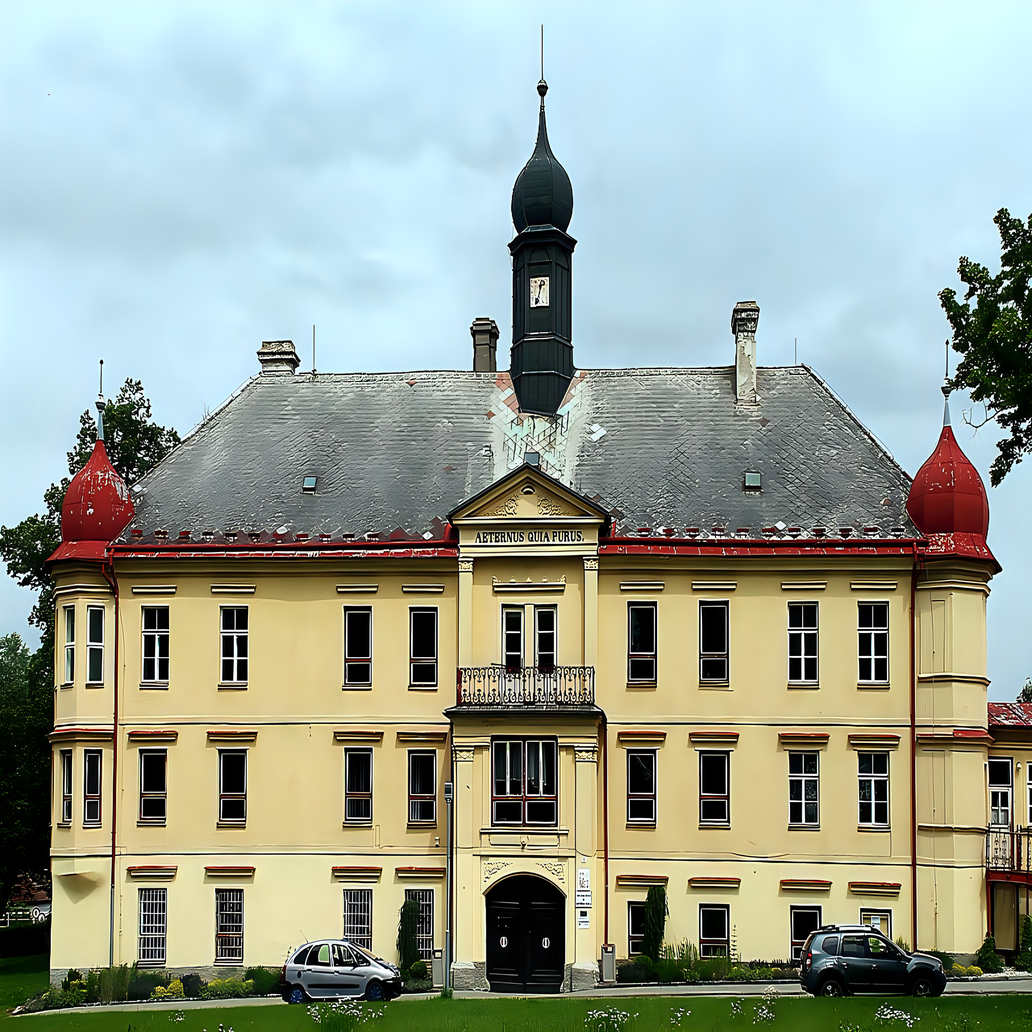 
<span>zámek Dolní Rožínka</span>
