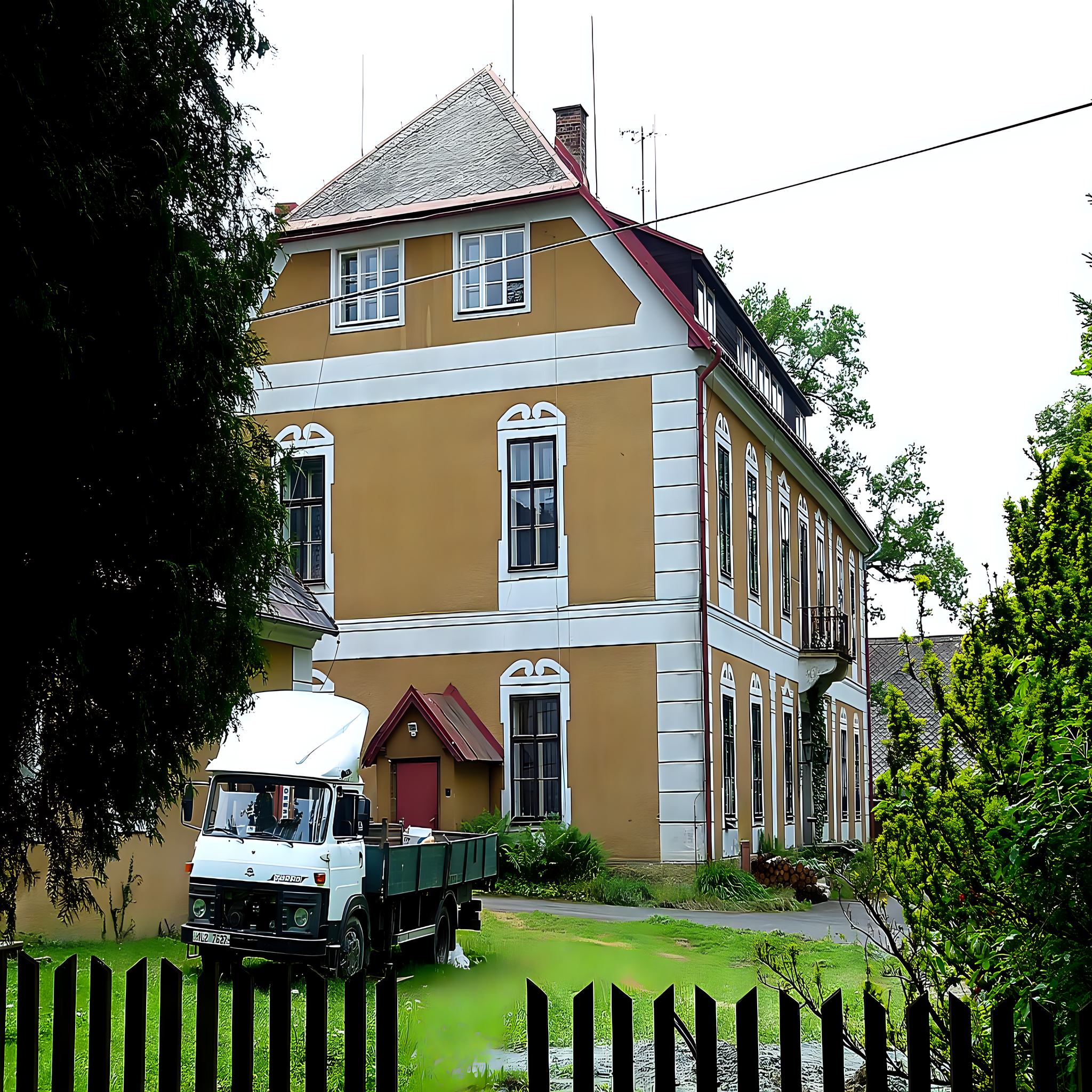 
<span>zámek Návarov</span>
