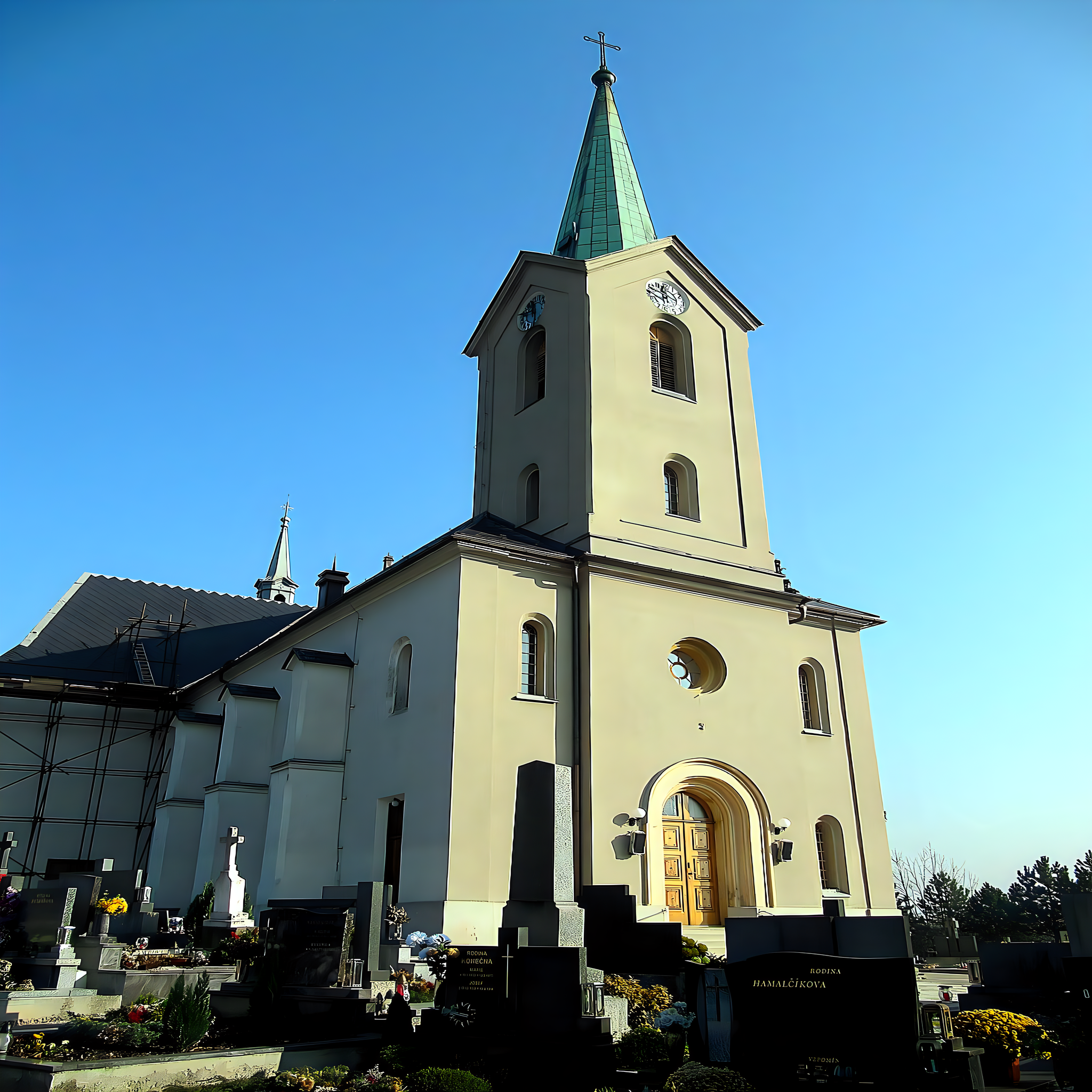 
<span>Kostel svatého Vojtěcha a svaté Cecílie</span>

