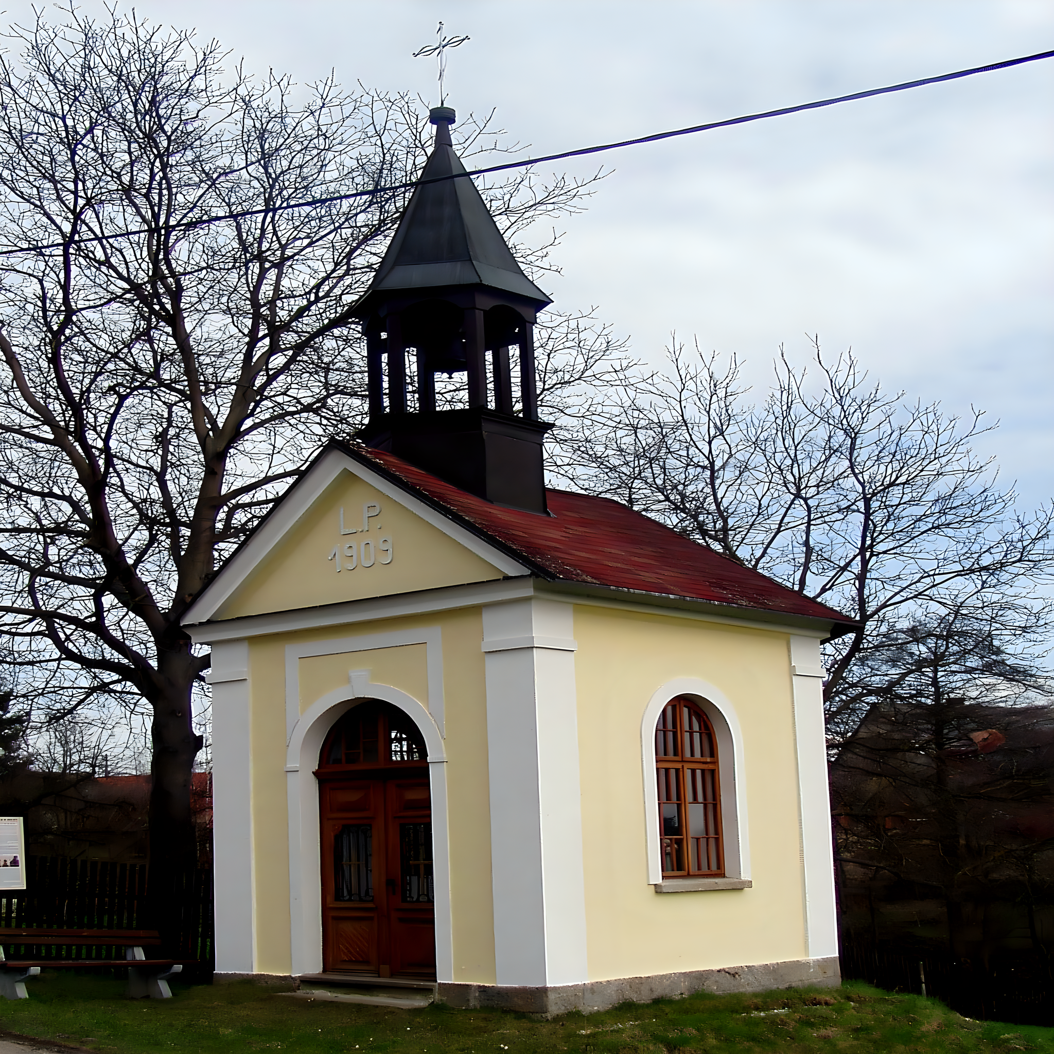 
<span>kaple Nanebevzetí Panny Marie (Hořičky)</span>
