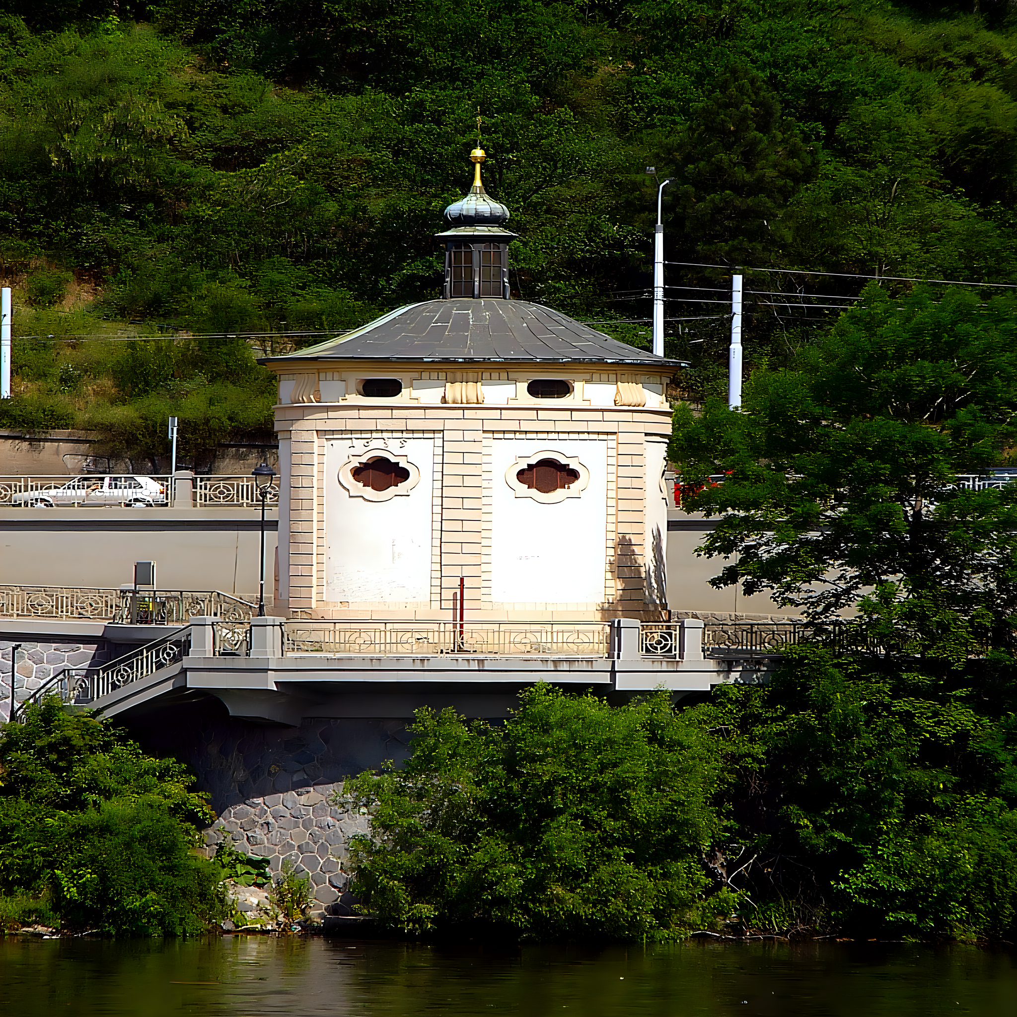 
<span>kaple svaté Máří Magdaleny (Holešovice)</span>
