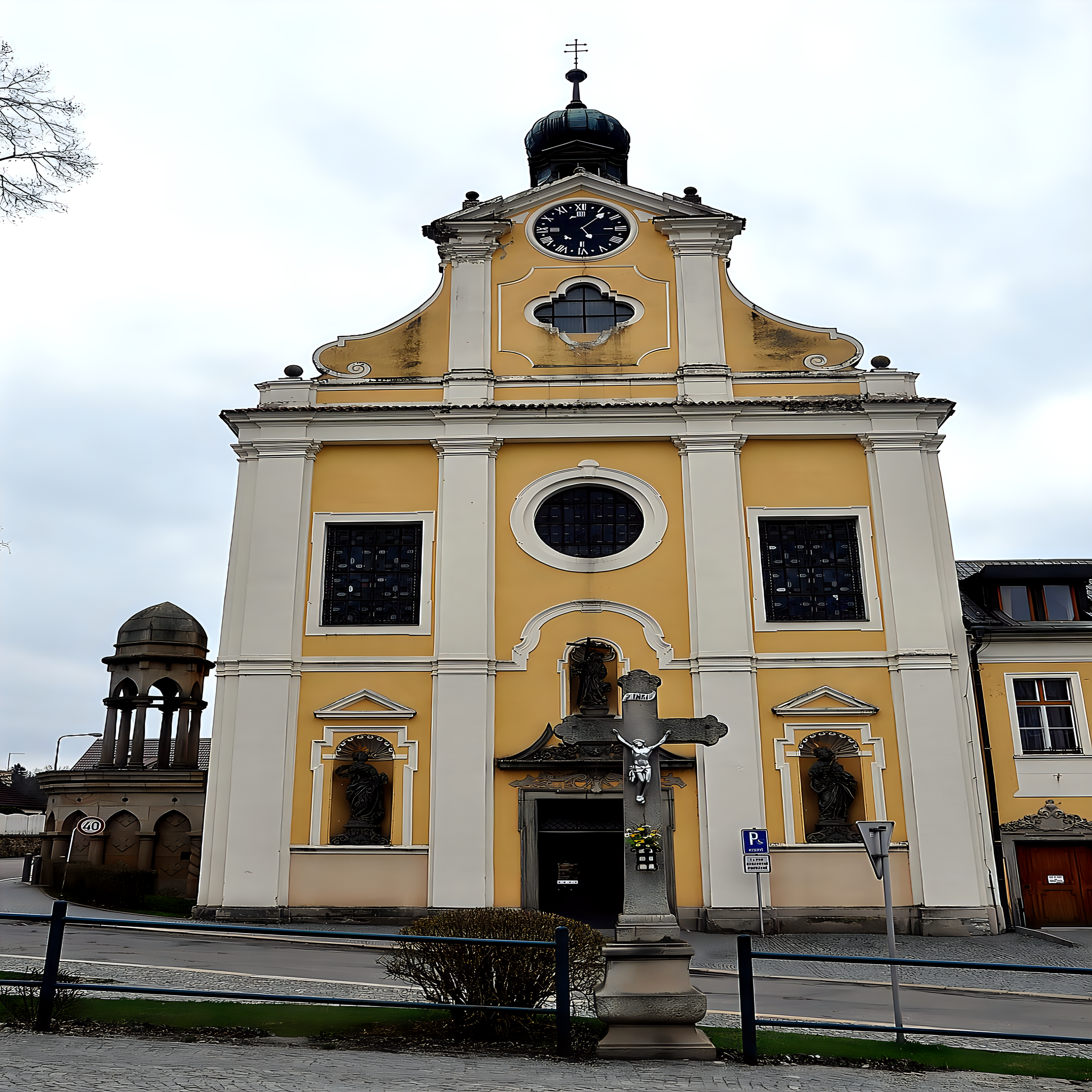 
<span>kostel svaté Rodiny (Havlíčkův Brod)</span>
