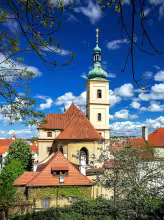 Kostel Panny Marie Vítězné a svatého Antonína Paduánského