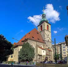 Kostel svatého Jindřicha a svaté Kunhuty na Novém Městě v Praze