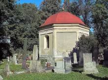 Pohřební kaple Povýšení svatého Kříže ve Šťáhlavech