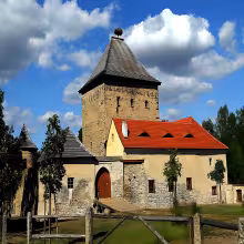 Dolní tvrz Kestřany