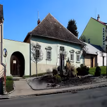 Klášter františkánský