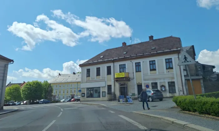 zámek Lomnice nad Popelkou
