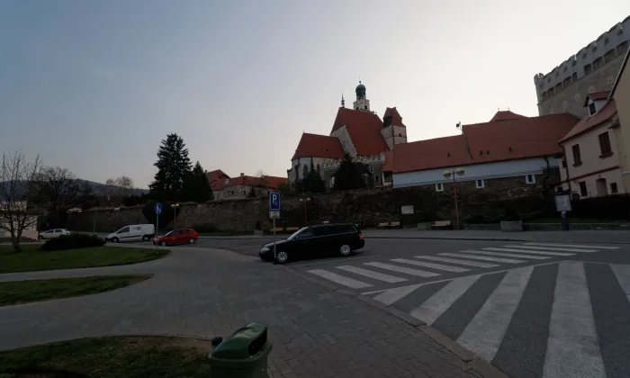 Horní brána
