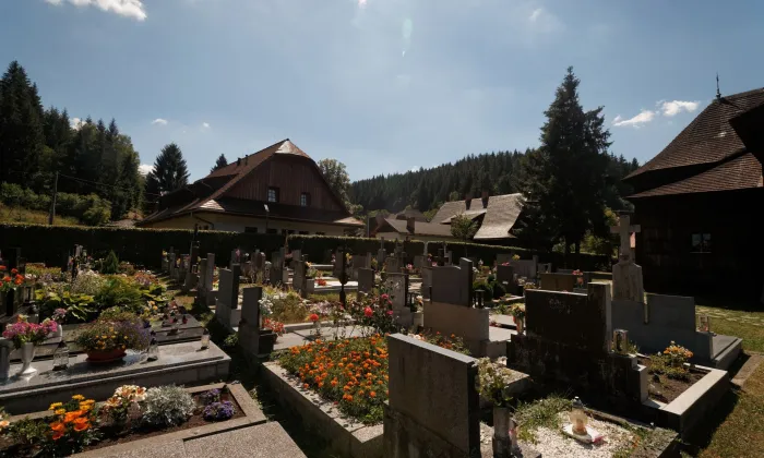 Kostel Panny Marie Sněžné (Velké Karlovice)