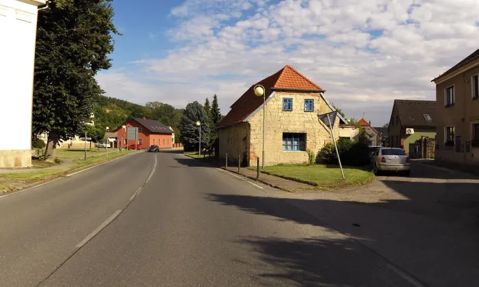 Kostel svatého Františka z Assisi (Kněžmost)