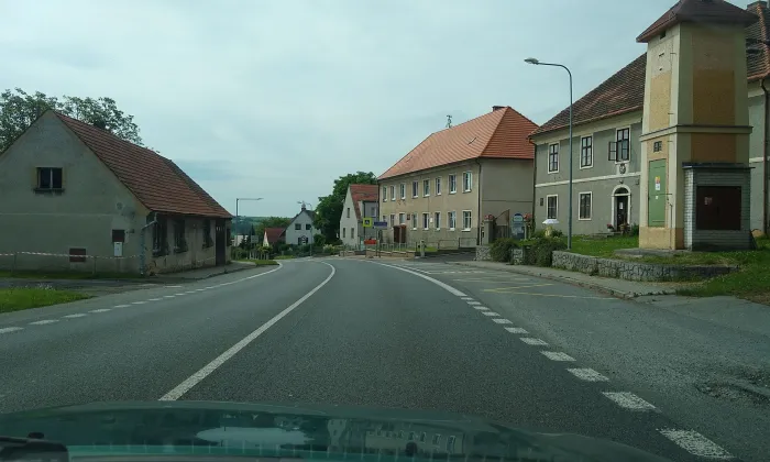 Kostel svatého Martina ve Chválenicích