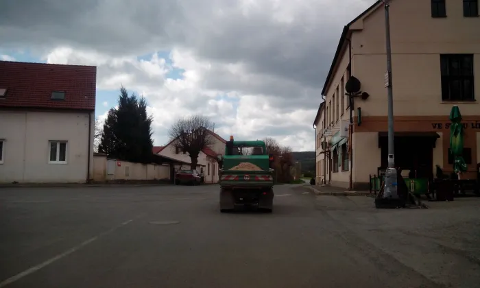 Kostel svatého Petra a Pavla (Liteň)