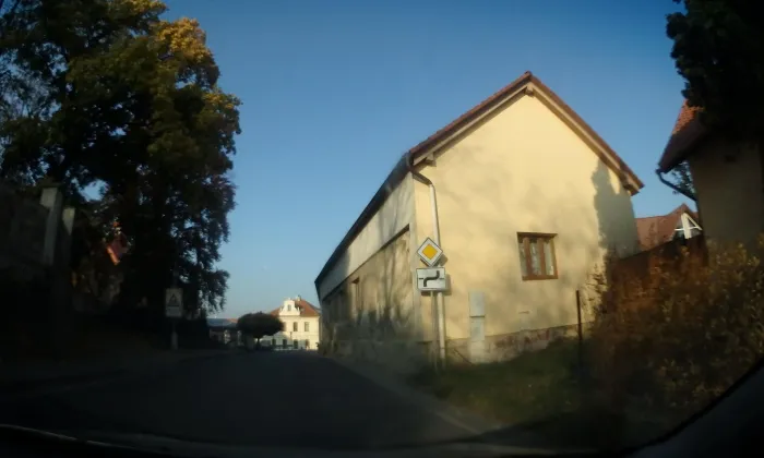 Kostel svatých Petra a Pavla (Jirny)