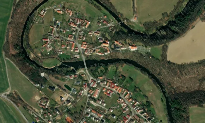 Čapkův most – letecký pohled