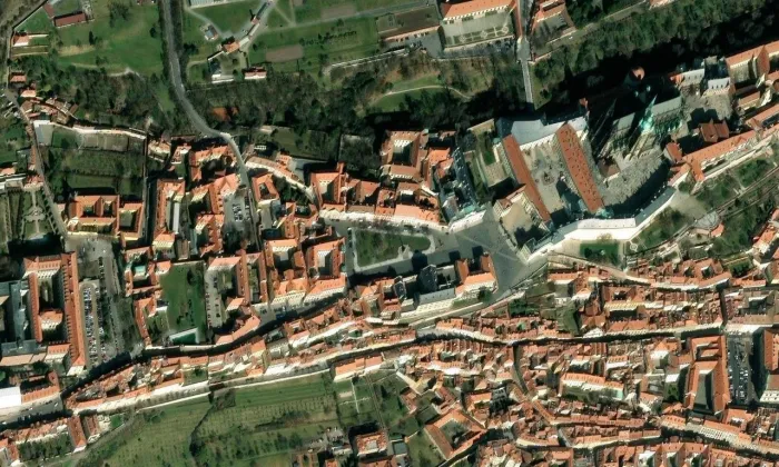 Šternberský palác – letecký pohled