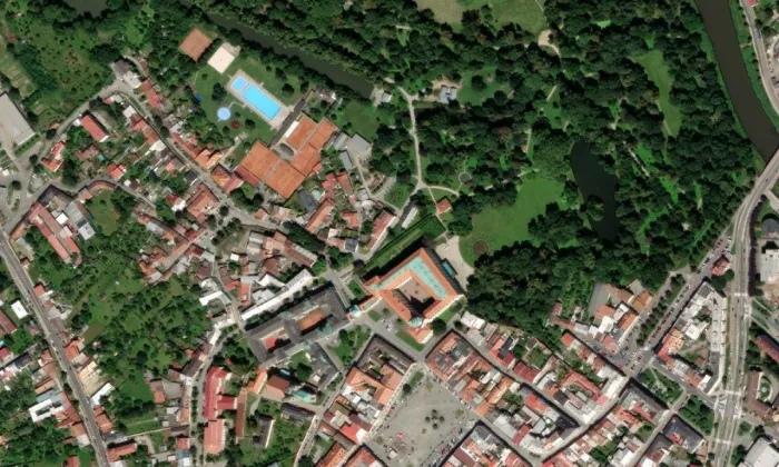 Arcibiskupský zámek Kroměříž – letecký pohled