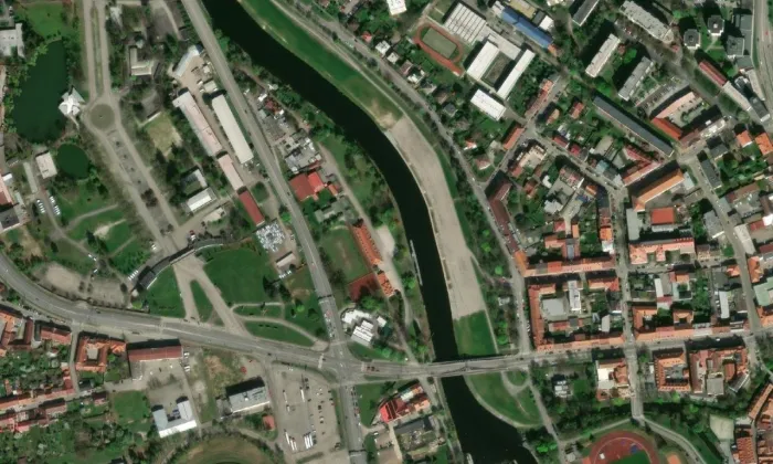 Areál Lannovy loděnice – letecký pohled