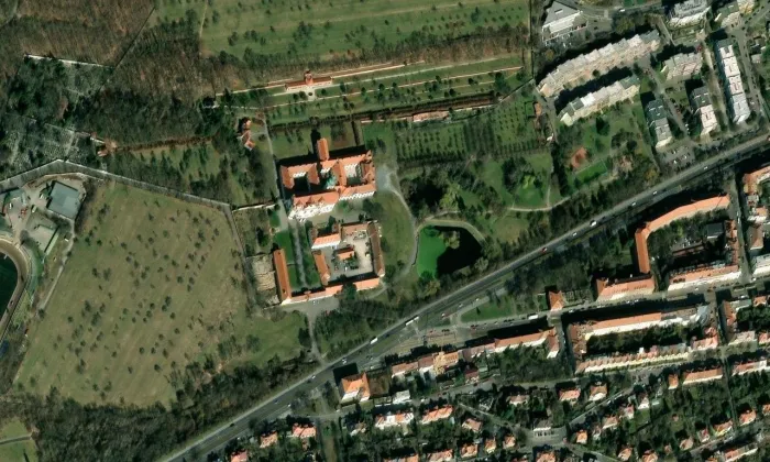 Břevnovský klášter – letecký pohled