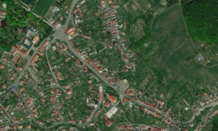 barokní hřbitov ve Střílkách – letecký pohled