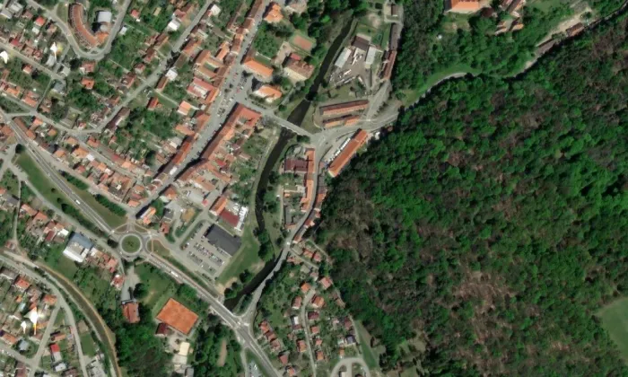 barokní most v Náměšti nad Oslavou – letecký pohled