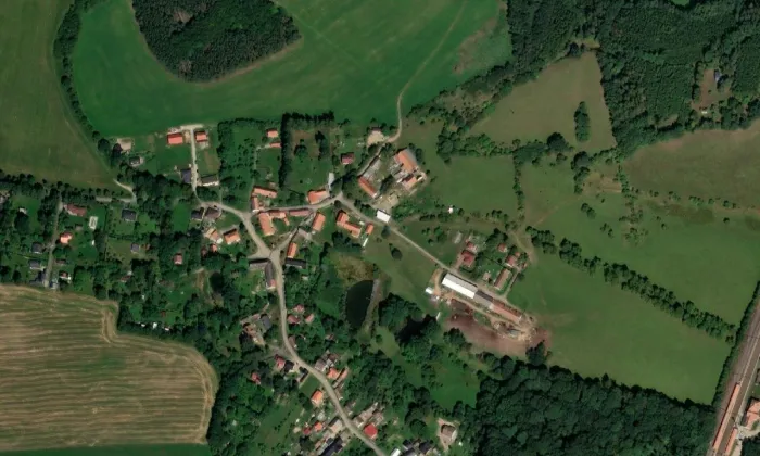 Beztahov – letecký pohled