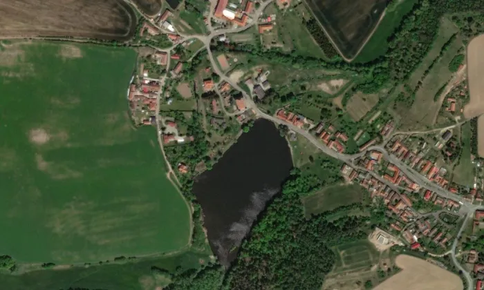 Boskovštejn – letecký pohled