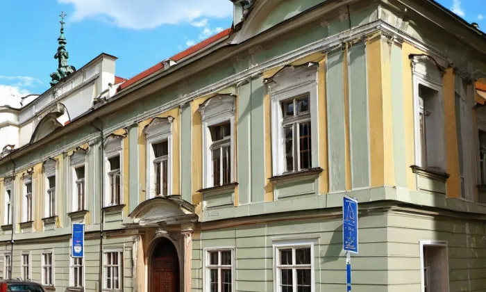 Deymovský palác v Praze – historical