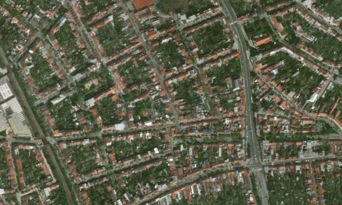 evangelický kostel v Brně-Židenicích – letecký pohled
