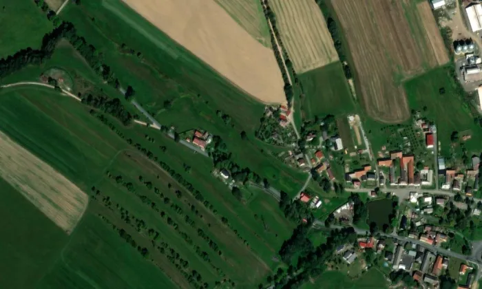 evangelický kostel v Horní Krupé – letecký pohled