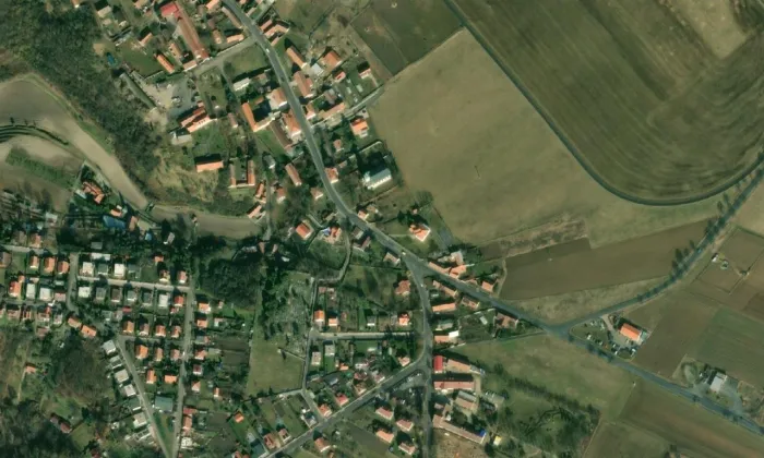 evangelický kostel v Krabčicích – letecký pohled