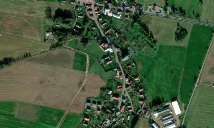 evangelický kostel v Krouně – letecký pohled