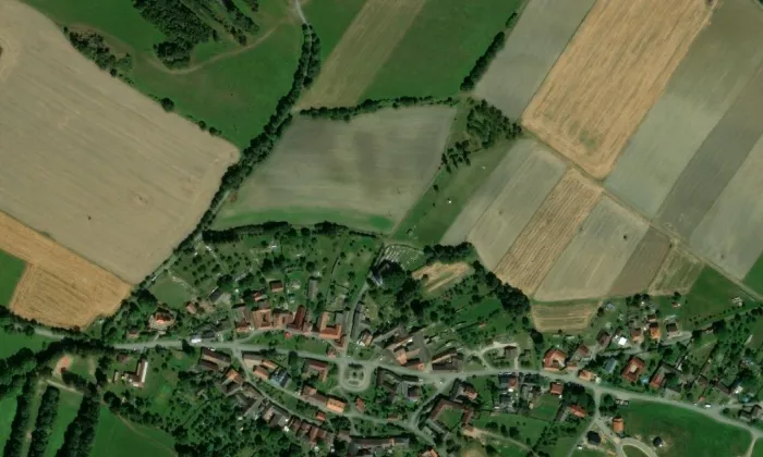 evangelický kostel v Prosetíně – letecký pohled