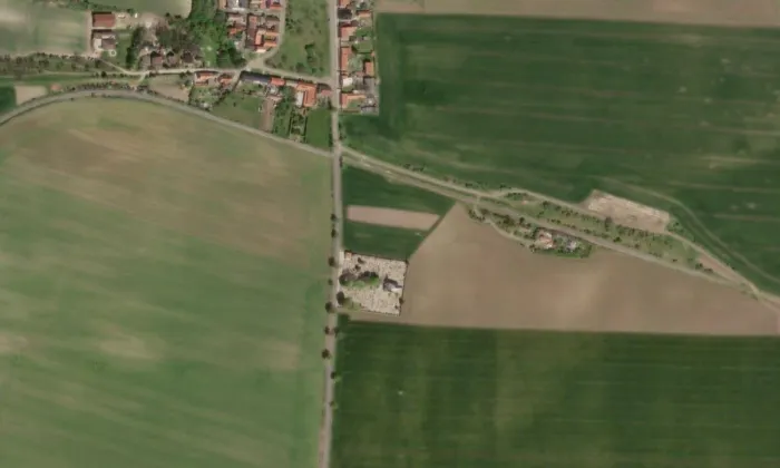 Hřbitovní kaple svatého Prokopa – letecký pohled