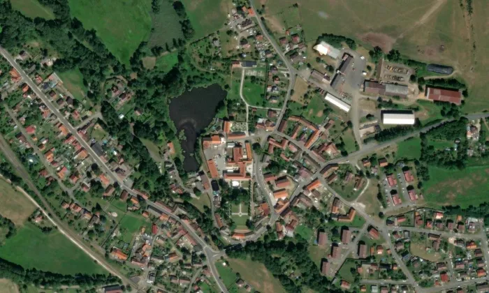 Hrádek (Hrádek) – letecký pohled