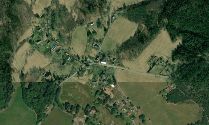 kaple Narození svatého Jana Křtitele (Trávník) – letecký pohled