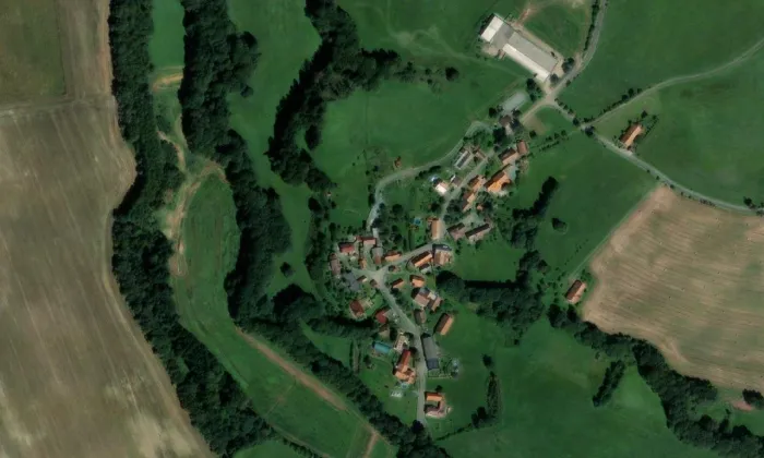 kaple Navštívení Panny Marie (Bílý Újezd) – letecký pohled