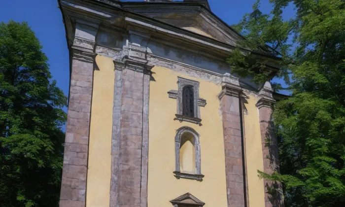 kaple Nejsvětější Trojice (Chlumec) – historical